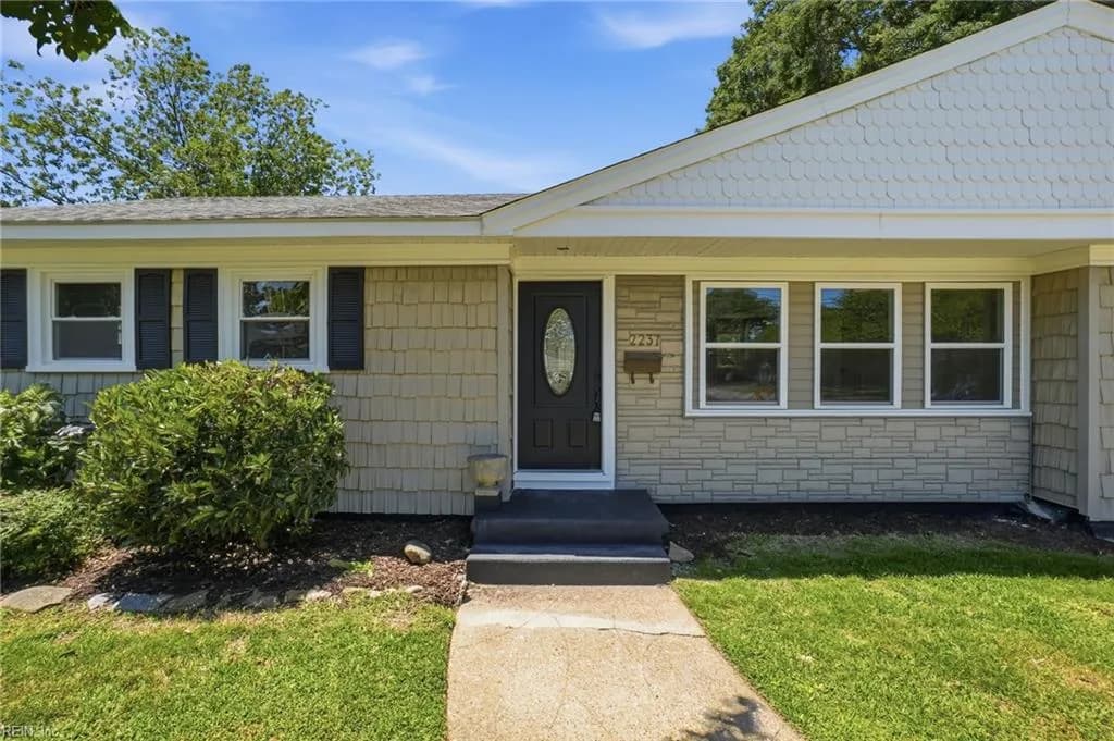 2237 Corbett AVE, NORFOLK VA 23518 - Photo 4