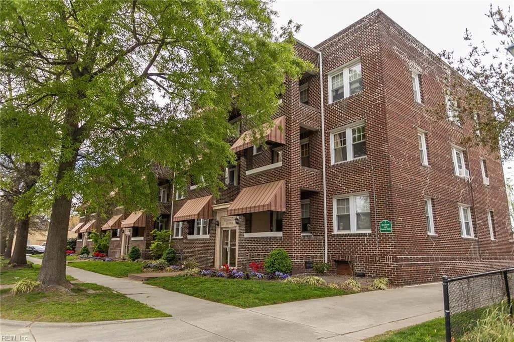 742 Washington PARK #B4, NORFOLK VA 23517 - Main photo