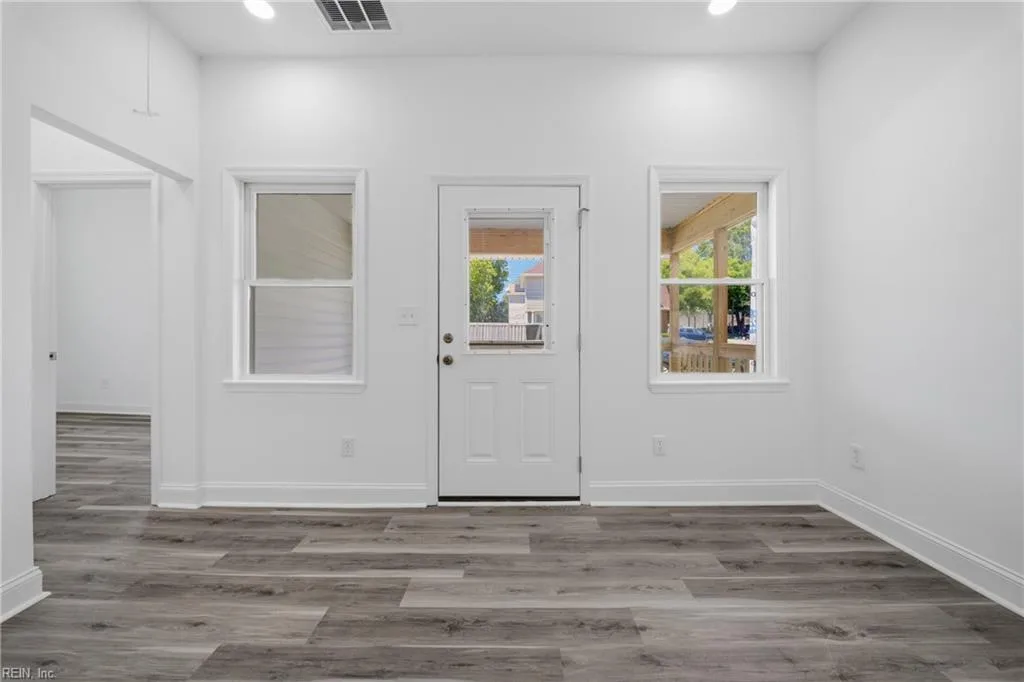 2315 Westminster AVE, NORFOLK VA 23504 - Photo 4