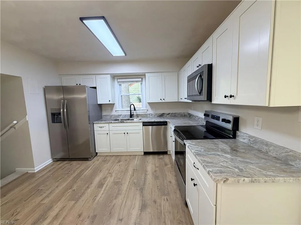 428 Biltmore RD, NORFOLK VA 23505 - Photo 3