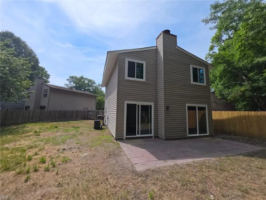 12 Glouchester CIR, CHESAPEAKE VA 23320 - Photo 3
