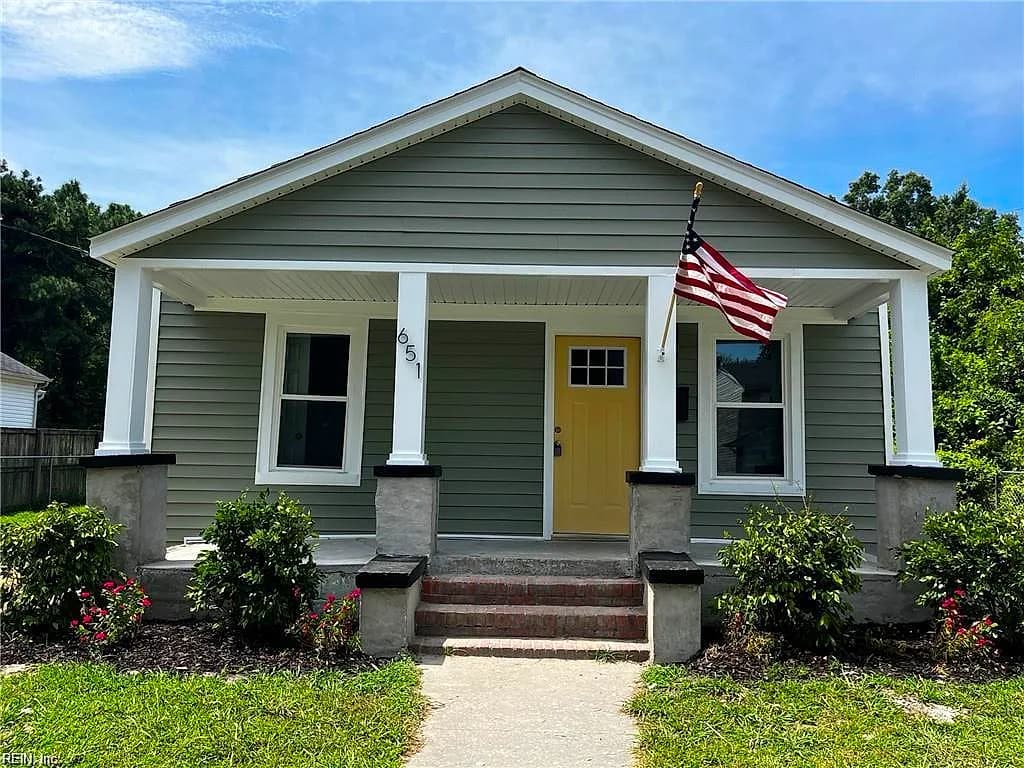 651 Vaughan AVE, HAMPTON VA 23661 - Photo 2