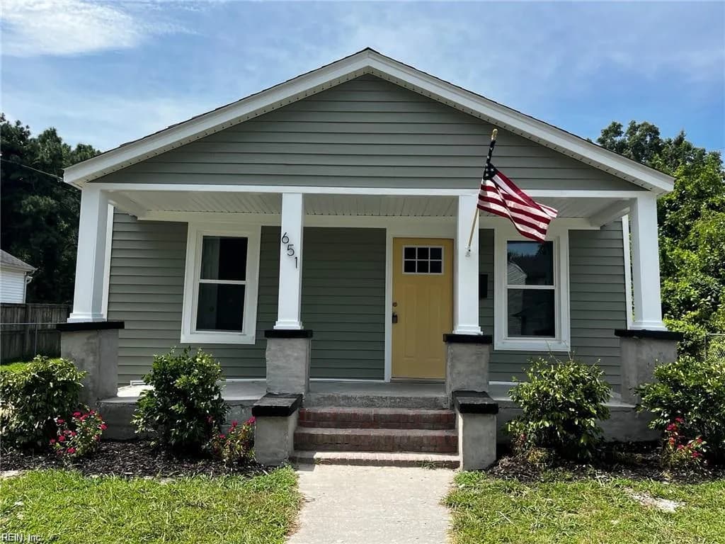 651 Vaughan AVE, HAMPTON VA 23661 - Photo 2