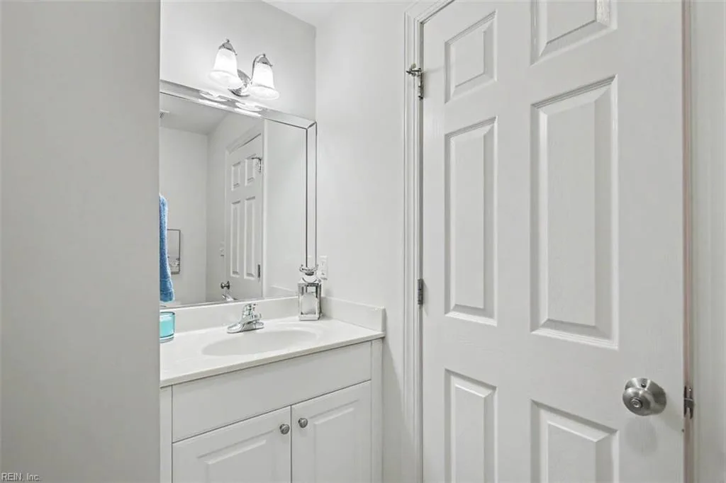 5022 Pleasant AVE, NORFOLK VA 23518 - Photo 5