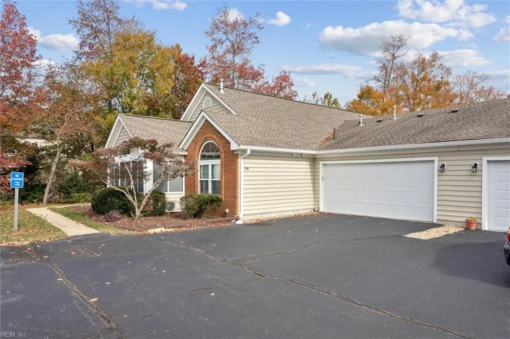 230 Timberline LOOP, YORKTOWN VA 23692 - Photo 3