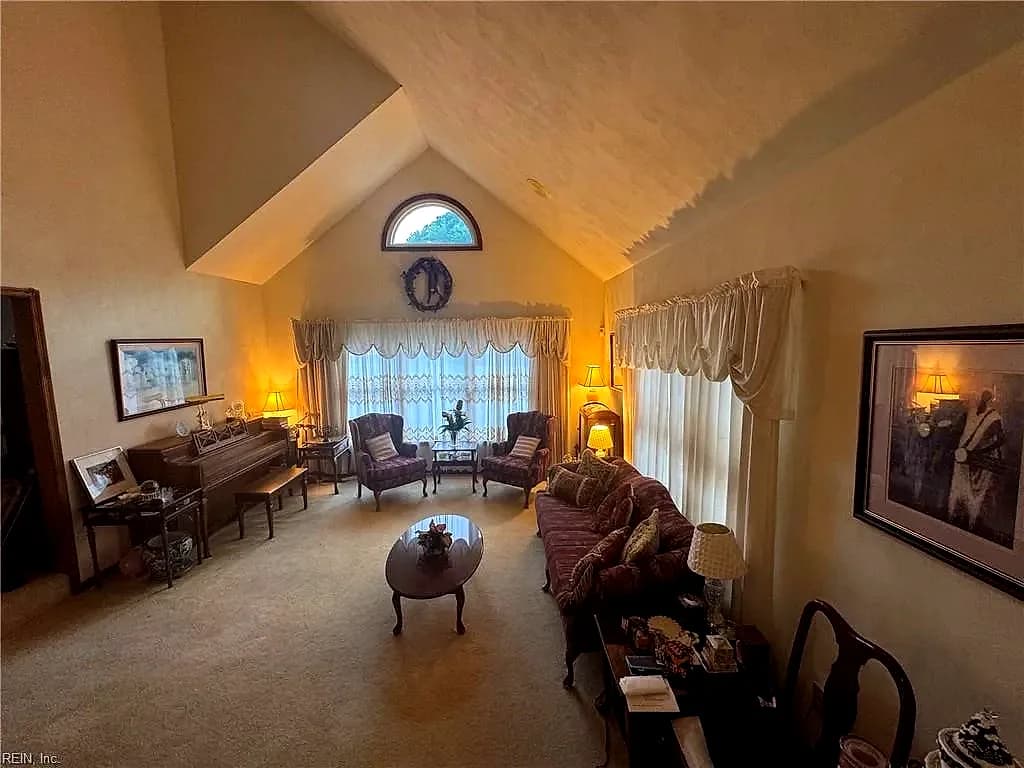1340 Danielle CT, CHESAPEAKE VA 23320 - Photo 3