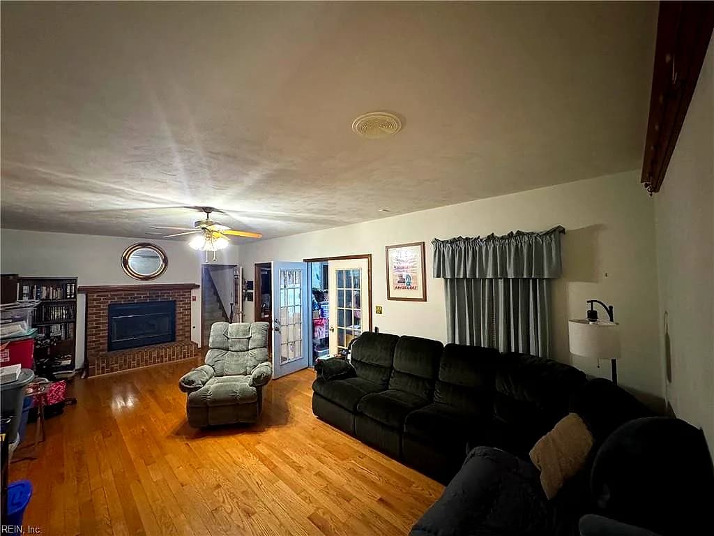 1340 Danielle CT, CHESAPEAKE VA 23320 - Photo 5