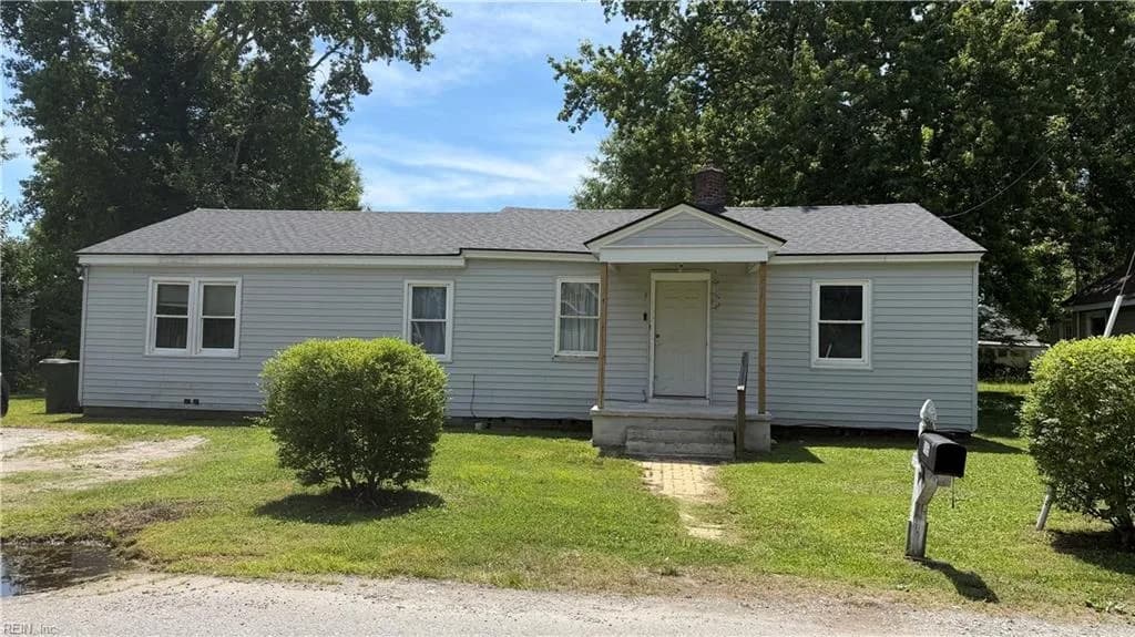 1005 Railroad AVE, FRANKLIN VA 23851 - Photo 2