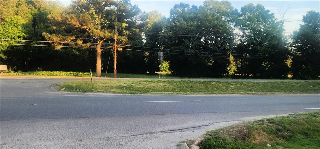 1.1+AC George Washington Memorial HWY, GLOUCESTER VA 23061