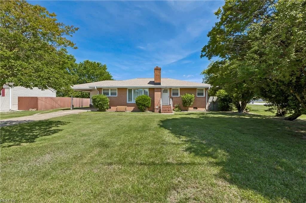 4 Snidow BLVD, NEWPORTNEWS VA 23608 - Main photo