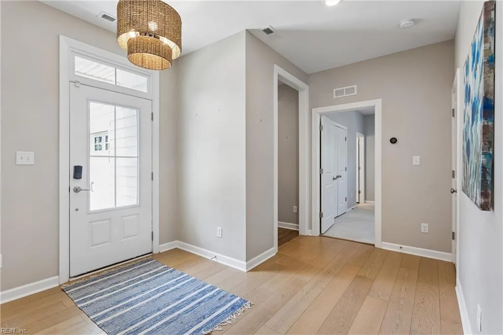 115 Mizzen Quarter LOOP, YORKTOWN VA 23693 - Photo 5