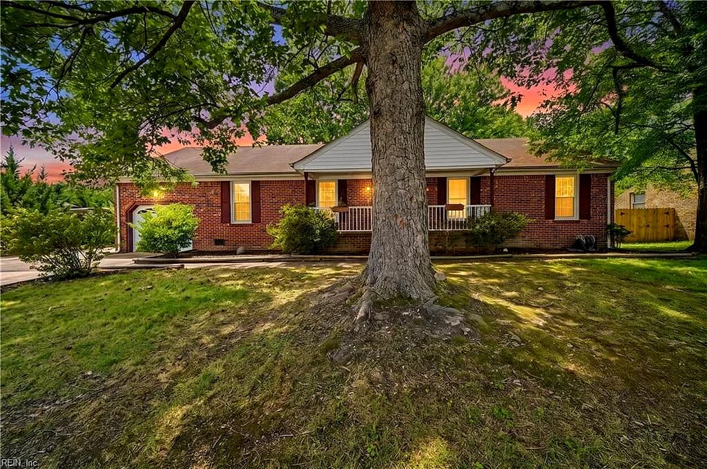908 Landing Creek DR, CHESAPEAKE VA 23323 - Main photo