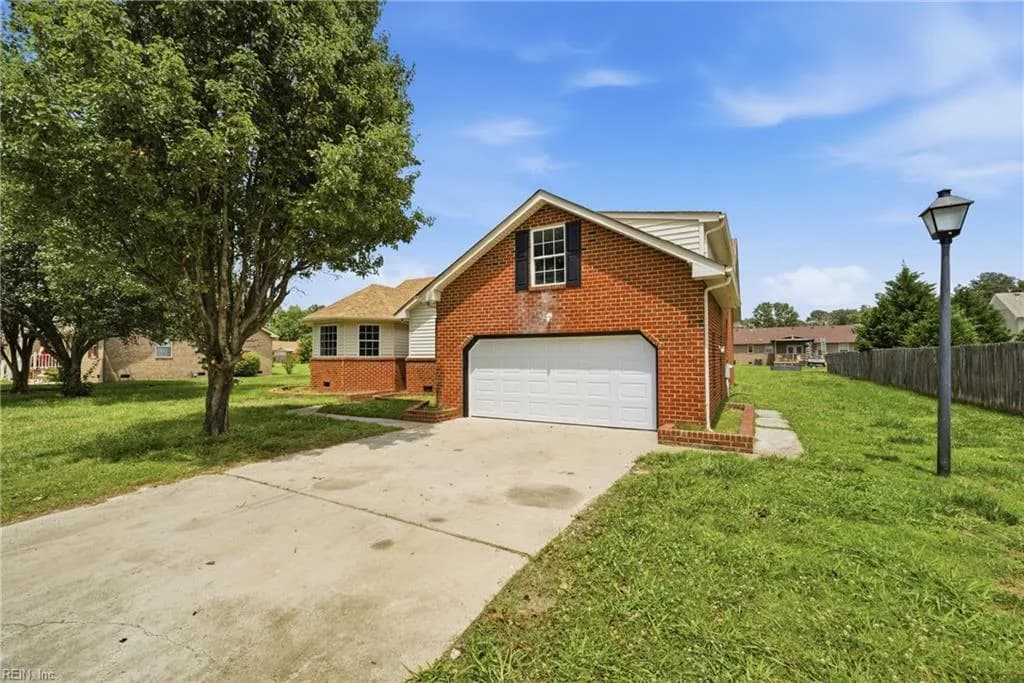 2084 Nansemond PW, SUFFOLK VA 23434 - Photo 5