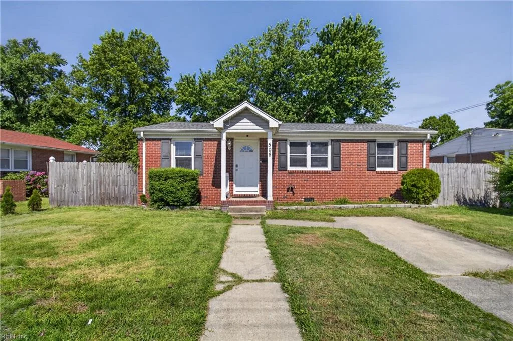 508 Mooney RD, CHESAPEAKE VA 23325