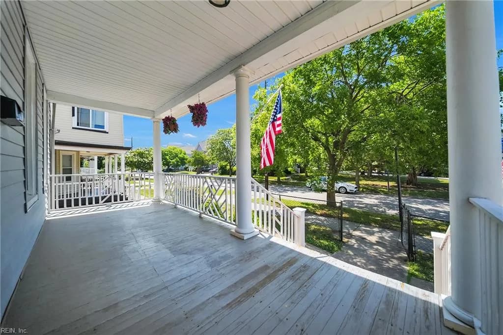 238 W 33rd ST, NORFOLK VA 23504 - Photo 4