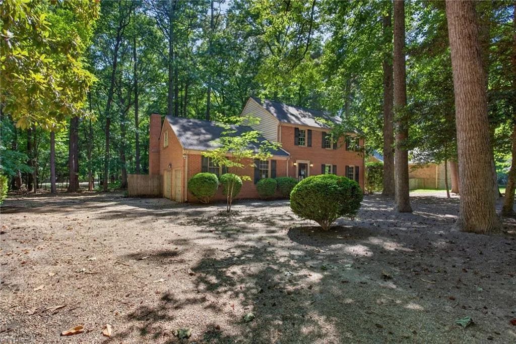 109 Peyton RD, WILLIAMSBURG VA 23185 - Photo 3