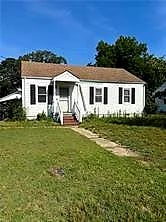 8 Bradley AVE, Portsmouth — 3 bed Residential, 1,200 sqft