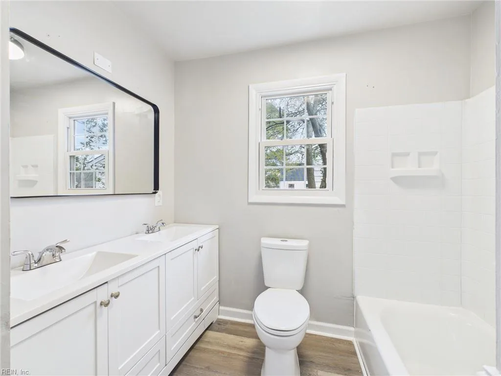 3304 Greenwood DR, HAMPTON VA 23666 - Photo 4