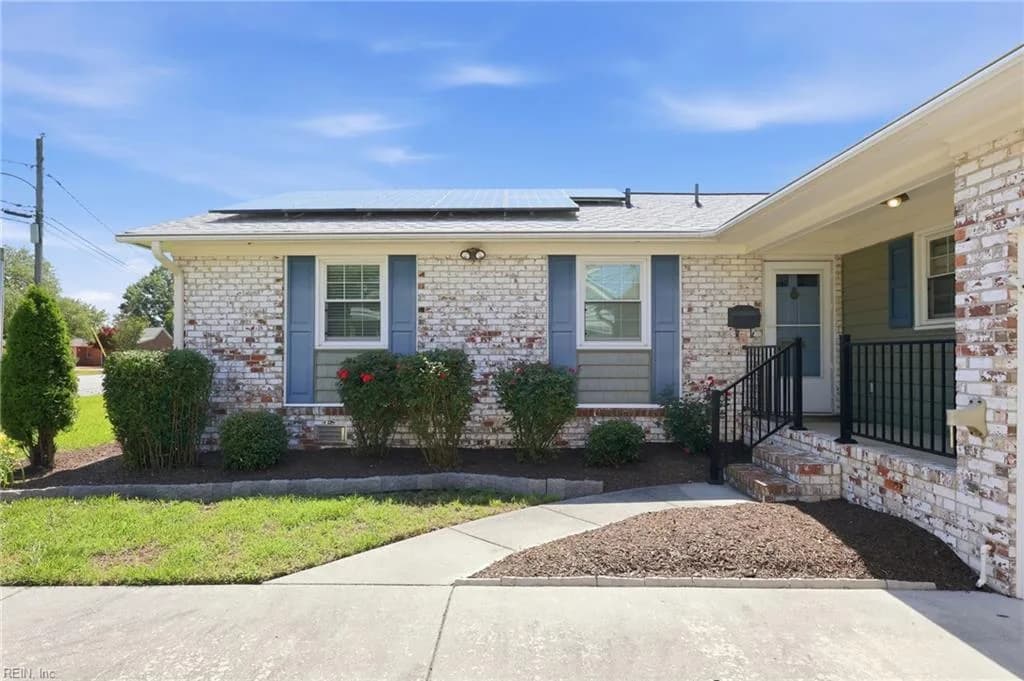 18 Eagle Point RD, HAMPTON VA 23669 - Photo 3