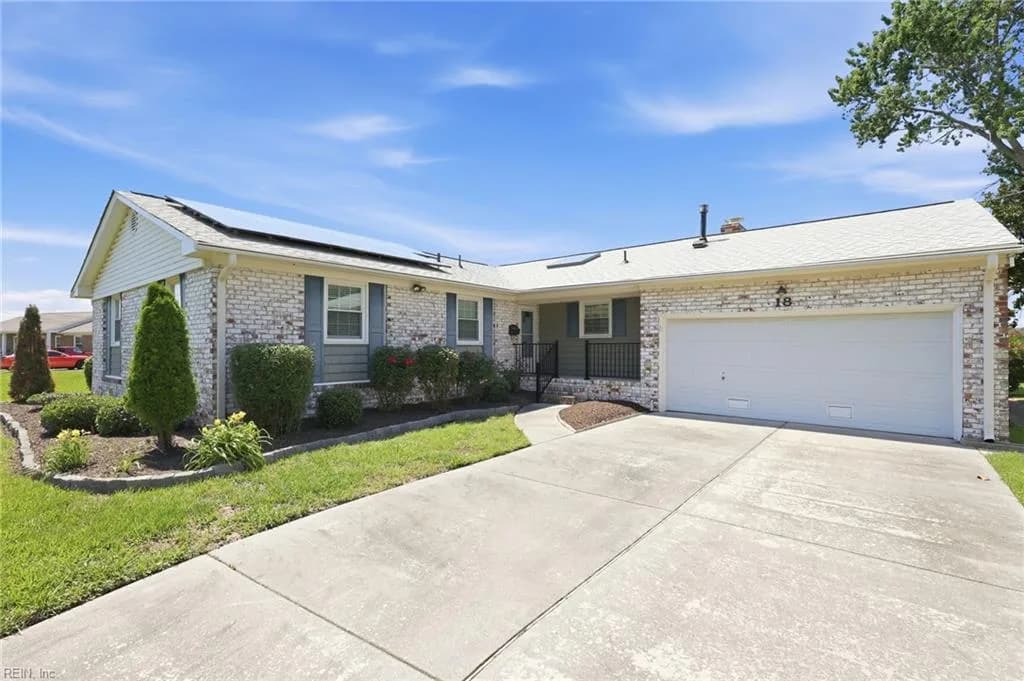 18 Eagle Point RD, HAMPTON VA 23669 - Photo 4