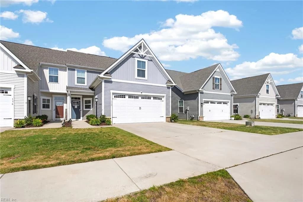 132 Riley WAY, SMITHFIELD VA 23430 - Photo 2