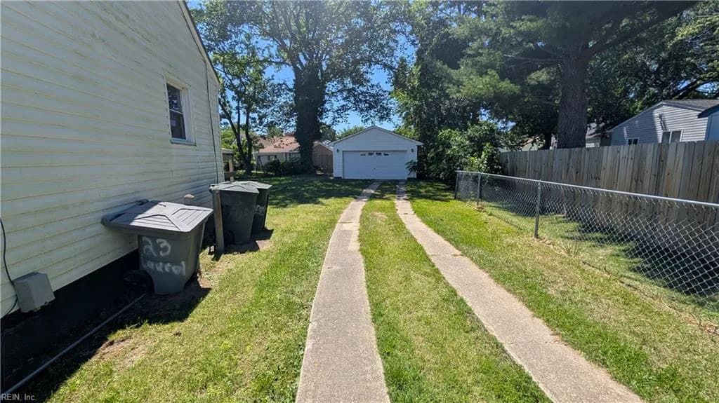 23 Laurel DR, HAMPTON VA 23669 - Photo 3
