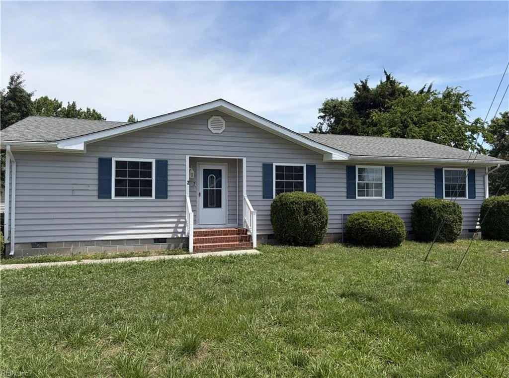 2 Butler Farm RD, HAMPTON VA 23666