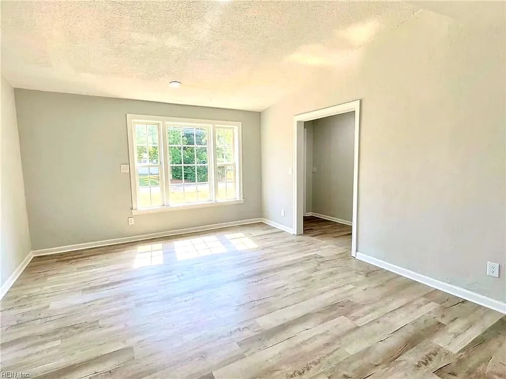 1012 Towanda RD, VIRGINIABEACH VA 23464 - Photo 5