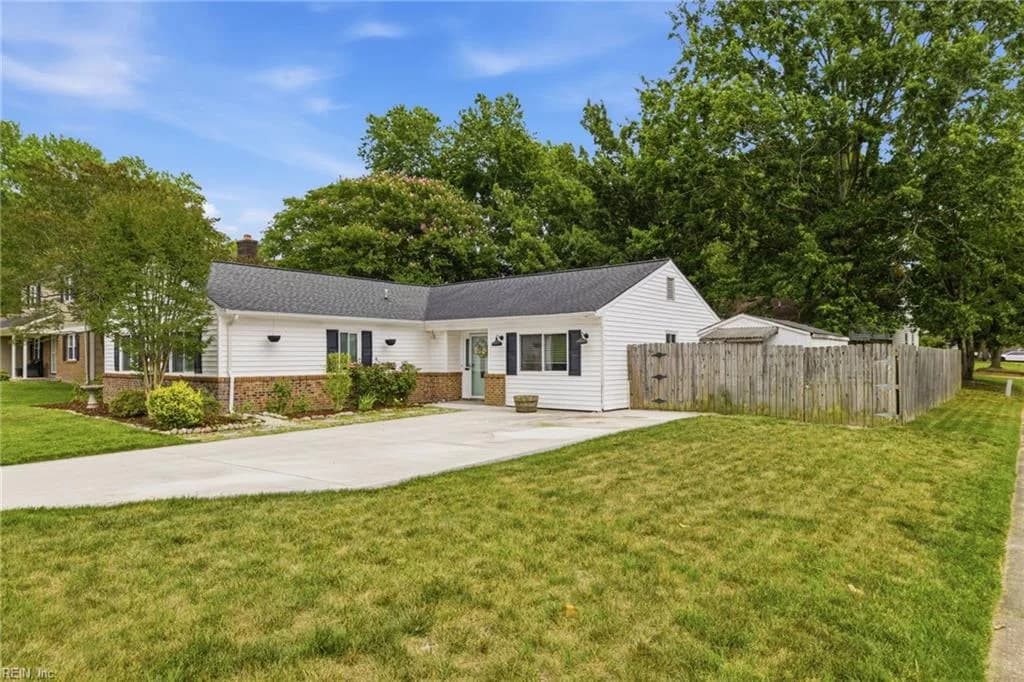 1801 Oneida CT, VIRGINIABEACH VA 23453 - Photo 4