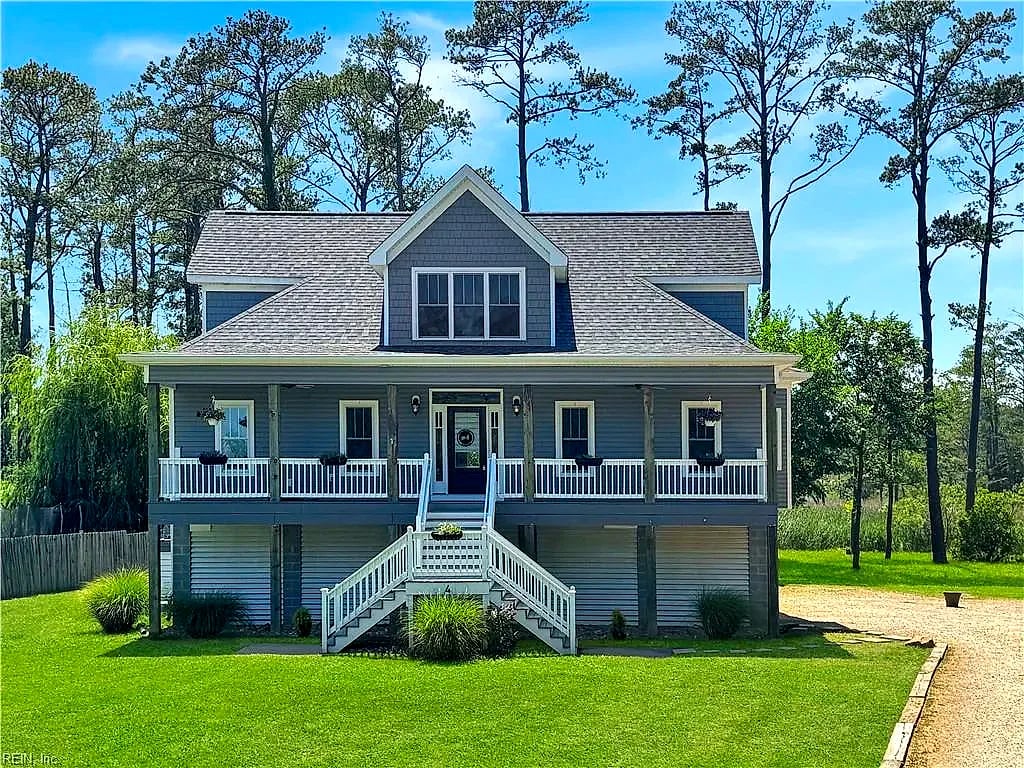 4 Walters LN, POQUOSON VA 23662