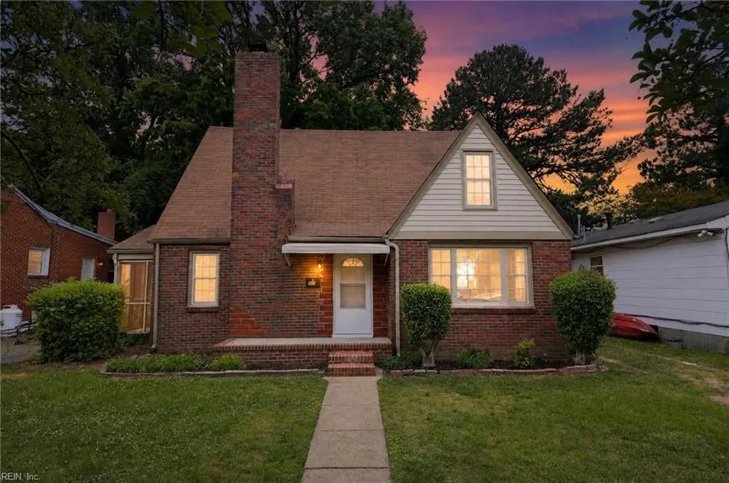2605 Woodland AVE, NORFOLK VA 23504 - Photo 2