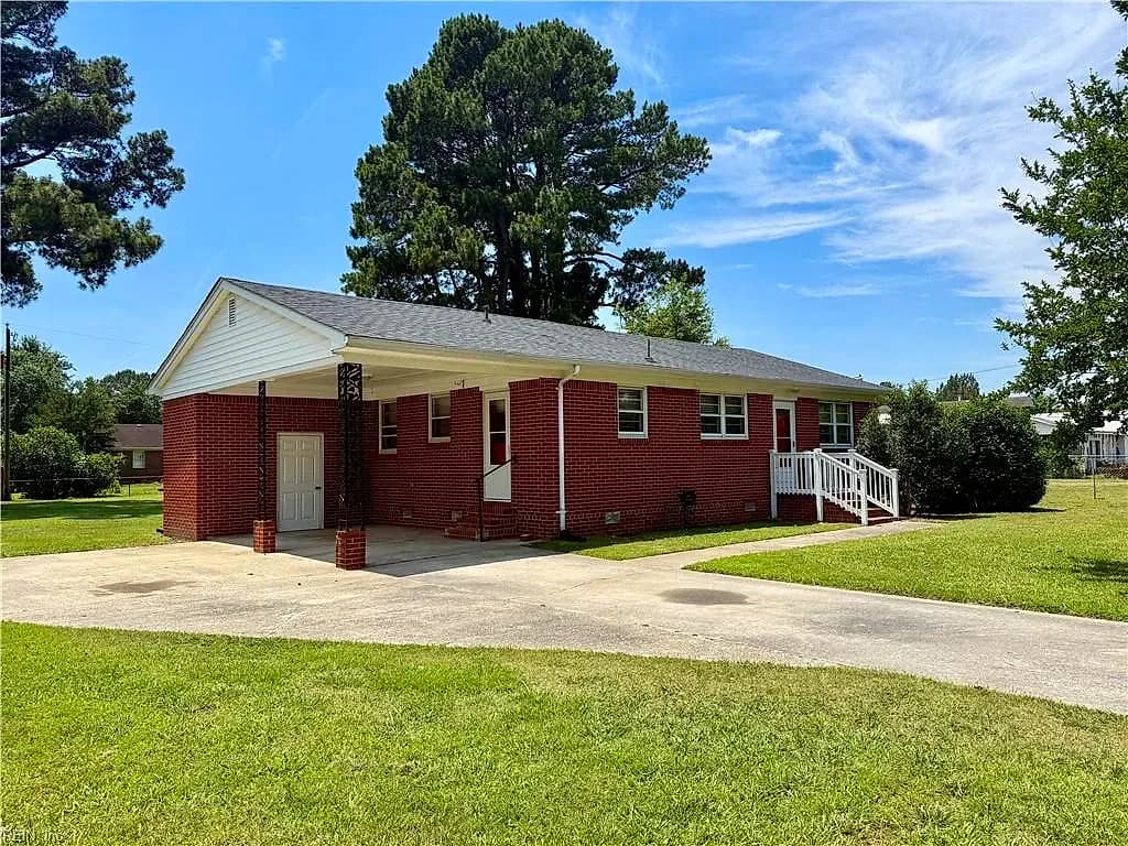 1813 Fearing AVE, ELIZABETHCITY NC 27909 - Main photo