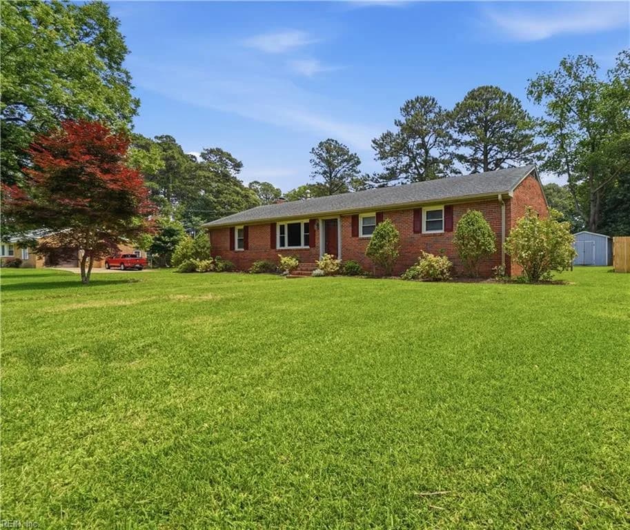 5825 Barberry LN, PORTSMOUTH VA 23703 - Main photo