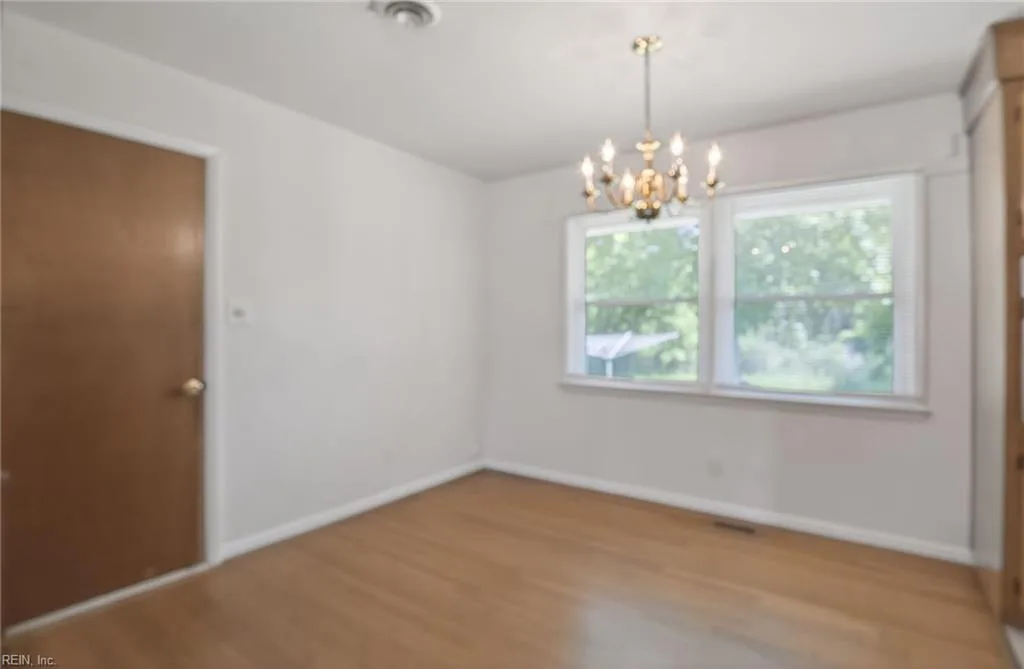 118 Claremont AVE, HAMPTON VA 23661 - Photo 5