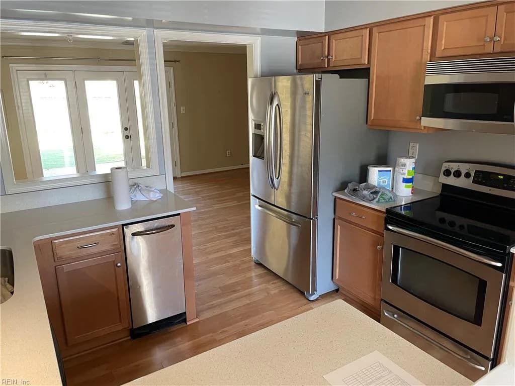 925 Sir Wilfred CIR, VIRGINIABEACH VA 23452 - Photo 5