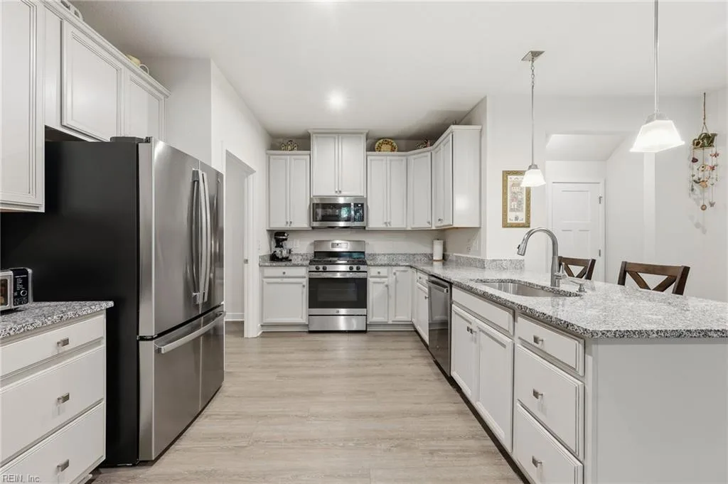 513 Eldridge LN, CHESAPEAKE VA 23323 - Photo 3