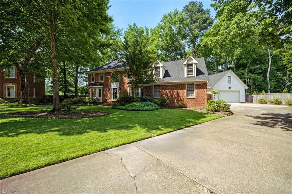705 ASPEN FOREST CT, CHESAPEAKE VA 23322 - Photo 4