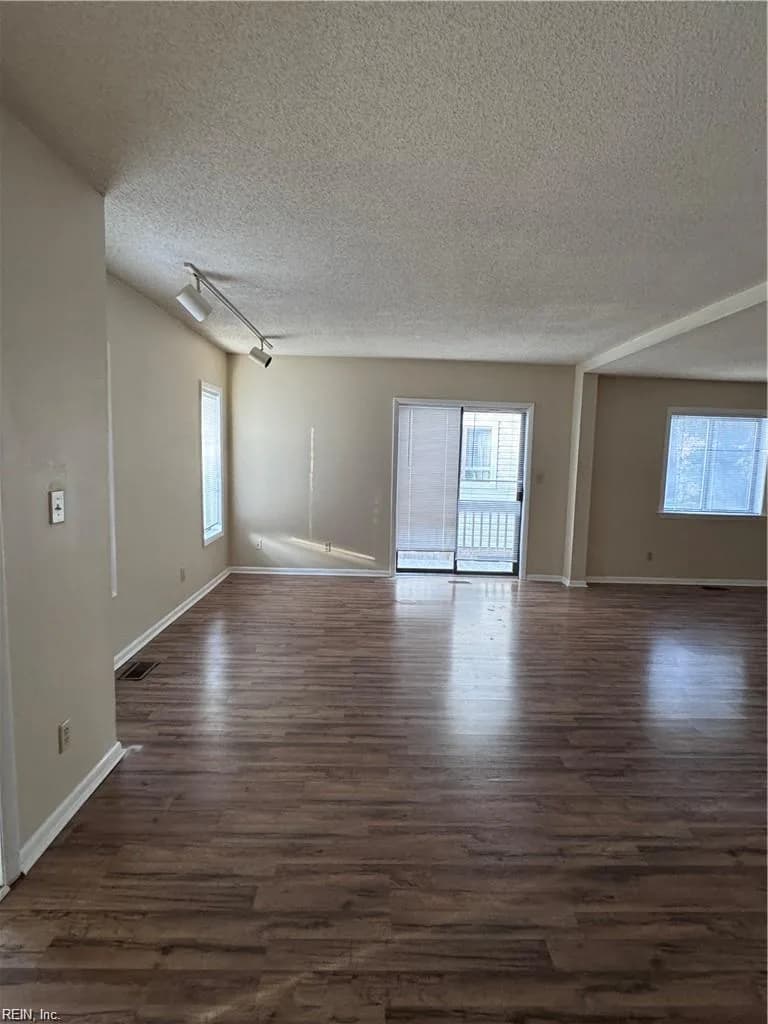 2734 Manoomin PL, VIRGINIABEACH VA 23451 - Photo 4