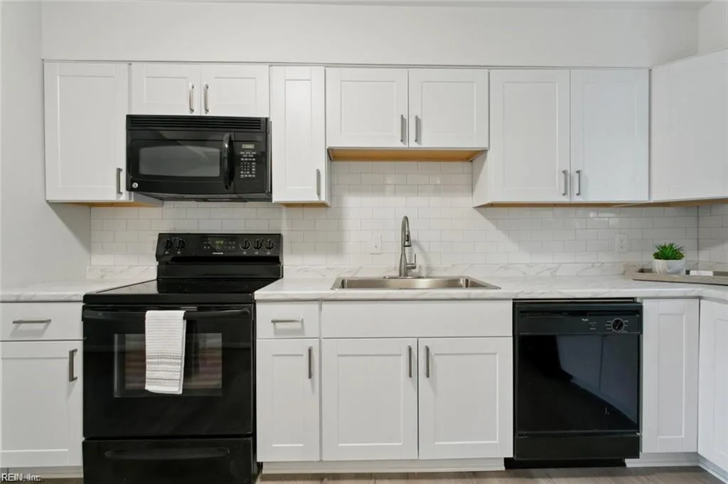 6442 Duquesne PL, VIRGINIABEACH VA 23464 - Photo 5