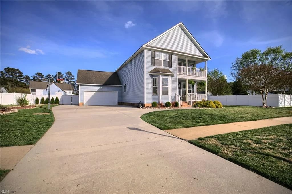 6181 Roland Smith DR, GLOUCESTER VA 23061 - Photo 2