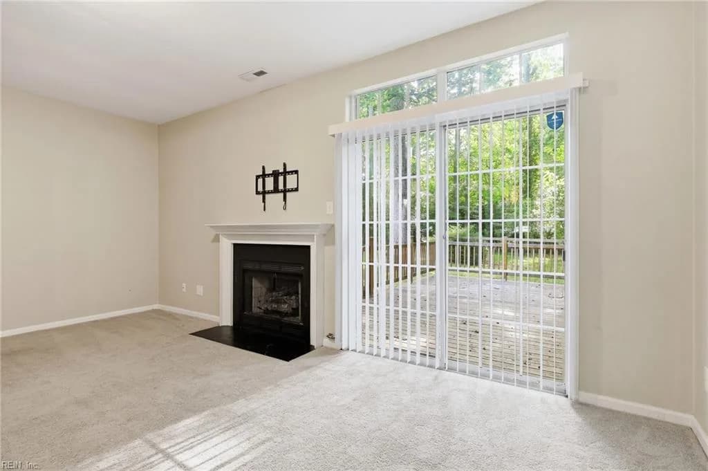 124 Creekstone DR, NEWPORTNEWS VA 23603 - Photo 5