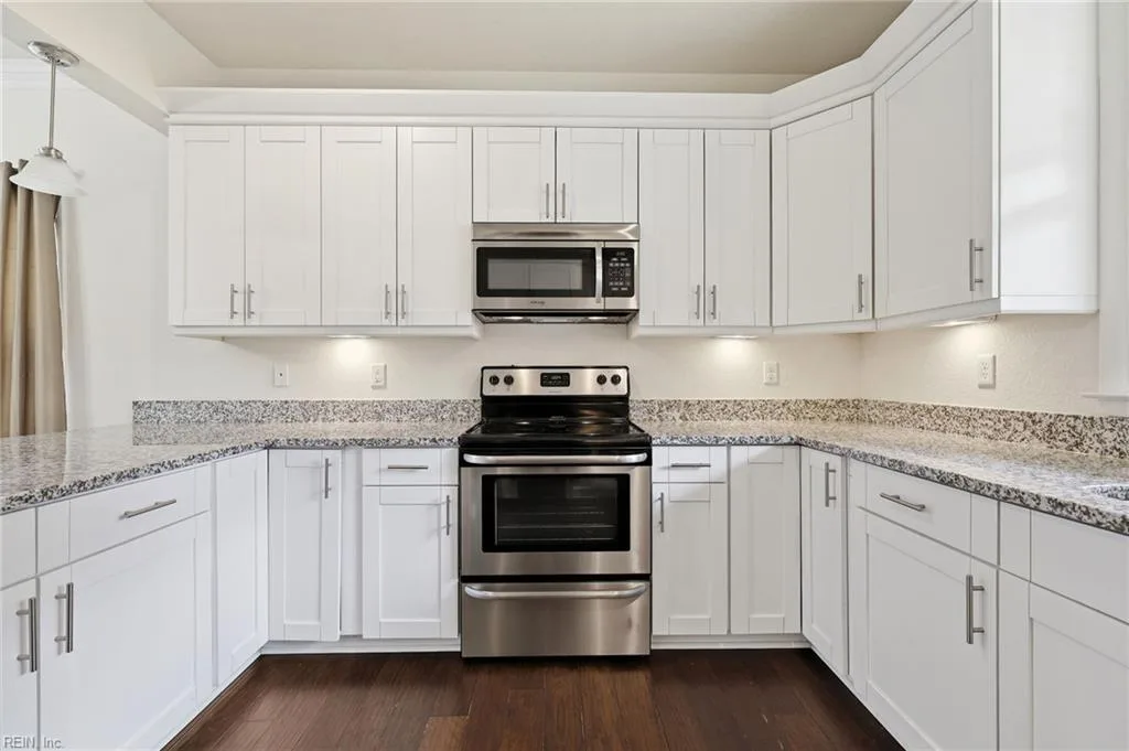 2624 Bapaume AVE, NORFOLK VA 23509 - Main photo