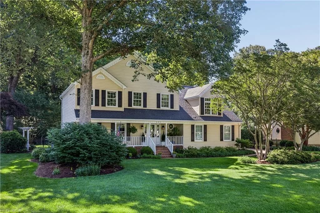 605 Lakeland CRES, YORKTOWN VA 23693 - Photo 3