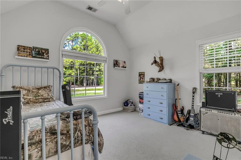 44 Fleetwood CIR, MATHEWS VA 23109 - Photo 5