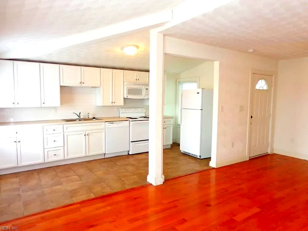 2016 E Ocean View AVE #9, NORFOLK VA 23503 - Photo 5