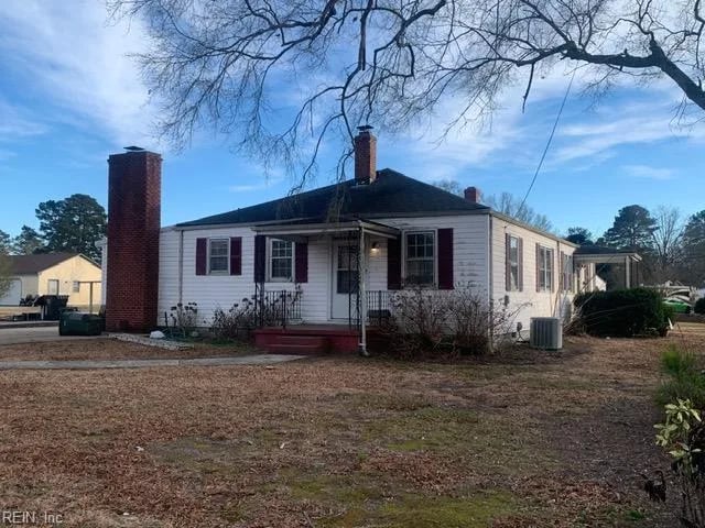 147 Country Club RD, FRANKLIN VA 23851