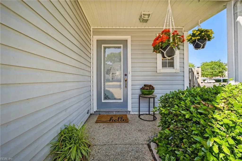 4924 Kemps Lake DR, VIRGINIABEACH VA 23462 - Photo 4
