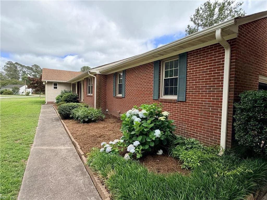 2905 Harbor RD, SUFFOLK VA 23435 - Photo 4