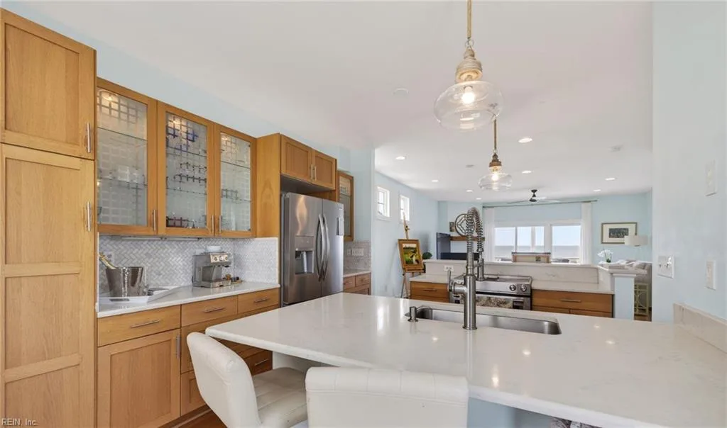 782 W Ocean View AVE, NORFOLK VA 23503 - Photo 4