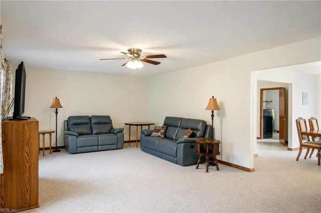 7306 Leigh DR, HAYES VA 23072 - Photo 3